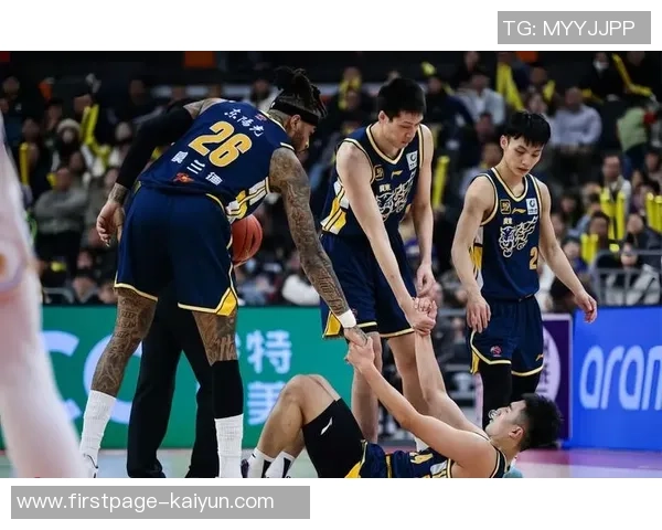 CBA精彩对决广州队与天津队比赛回放分析与精彩瞬间回顾